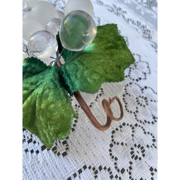 Vintage MCM Clear Frosted Small Lucite Grape Cluster Sculpture - Picture 7 of 8